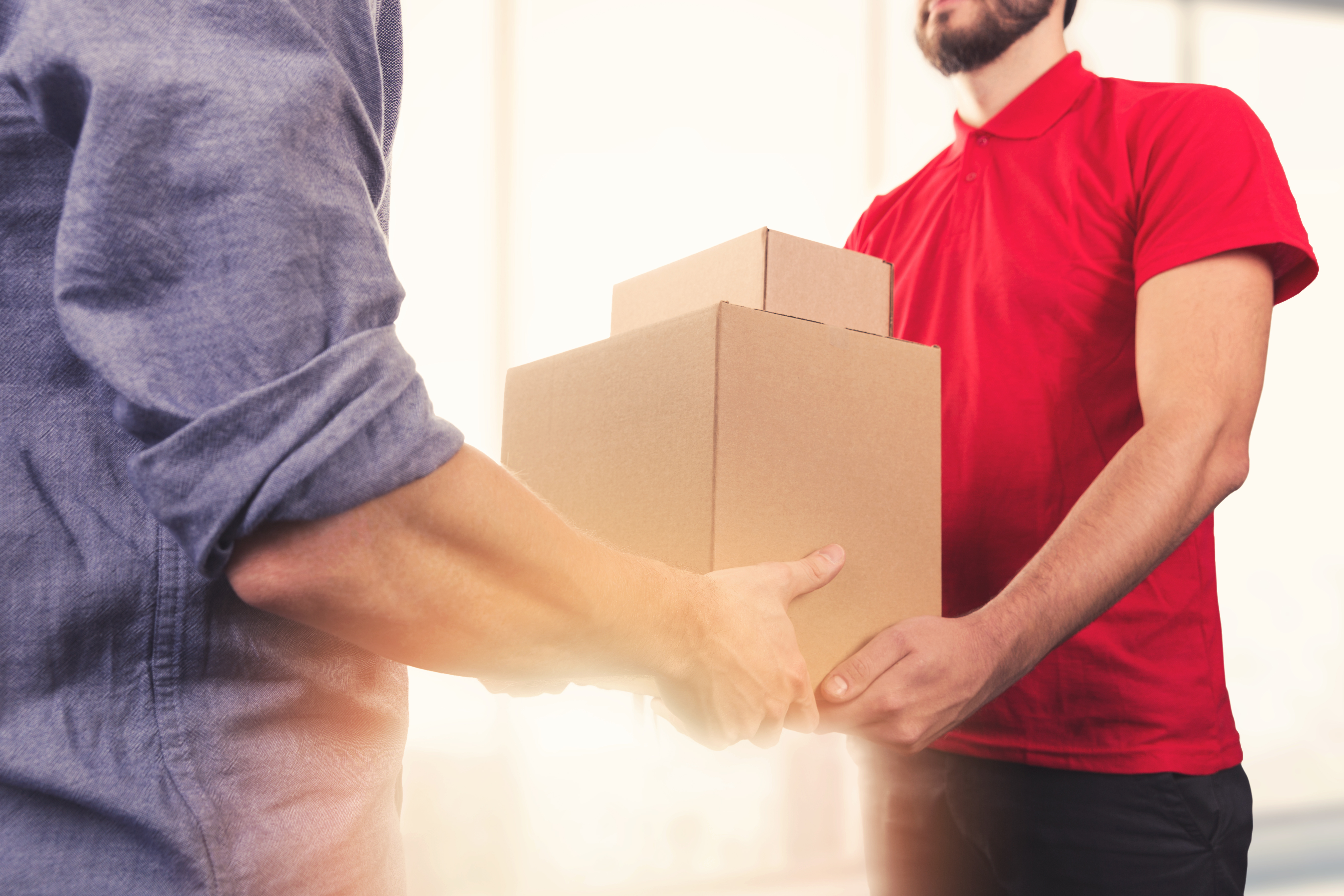 5 Ways Your Small Business Can Benefit from a Courier Service