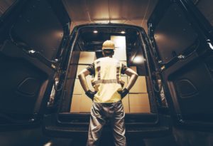 When to Hire Construction Courier Services for Your Jobsite